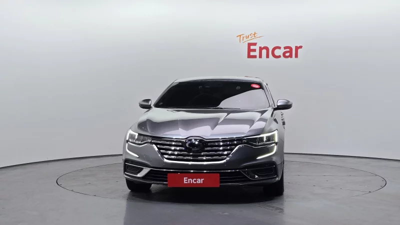 Renault SM6