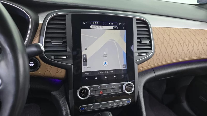 Renault SM6