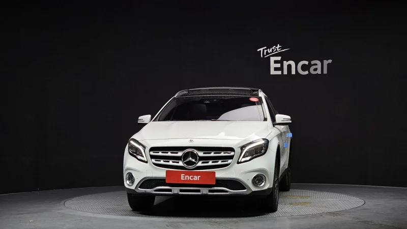 Mercedes-Benz GLA-Class