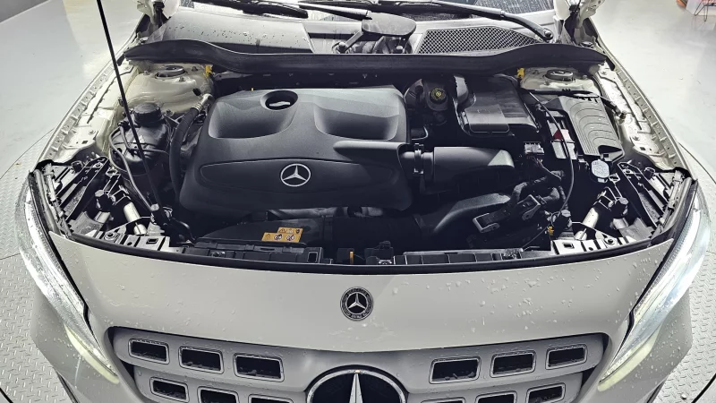 Mercedes-Benz GLA-Class