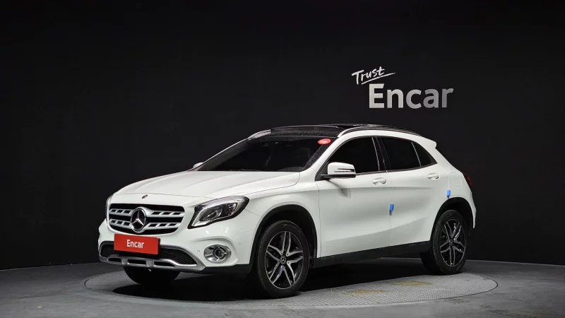 Mercedes-Benz GLA-Class