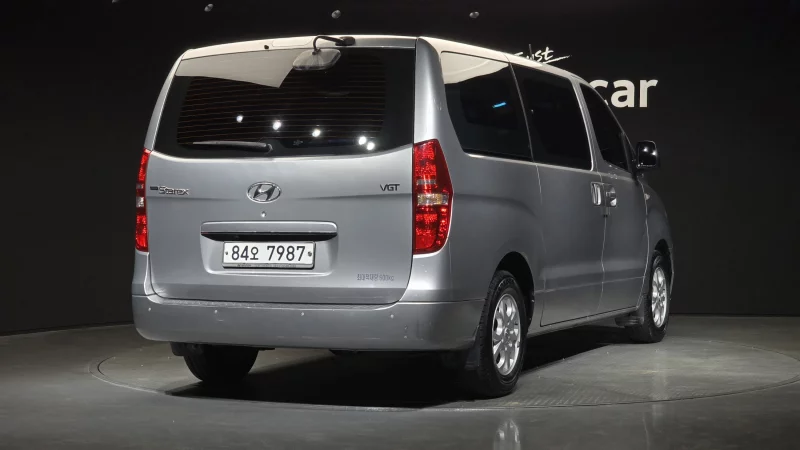 Hyundai Grand Starex