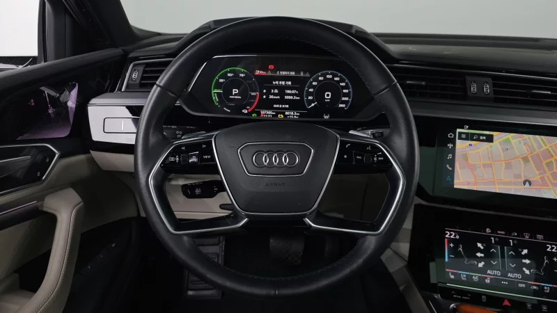 Audi e-tron