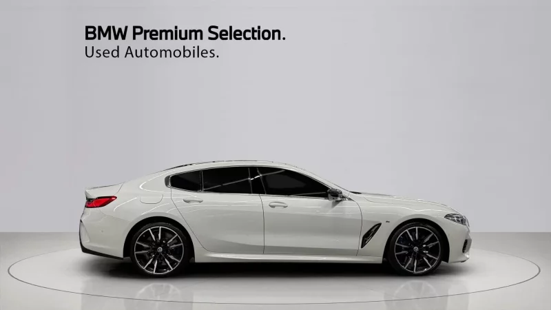 BMW 8-Series