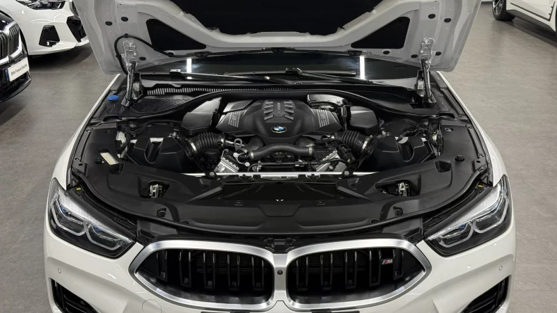 BMW 8-Series