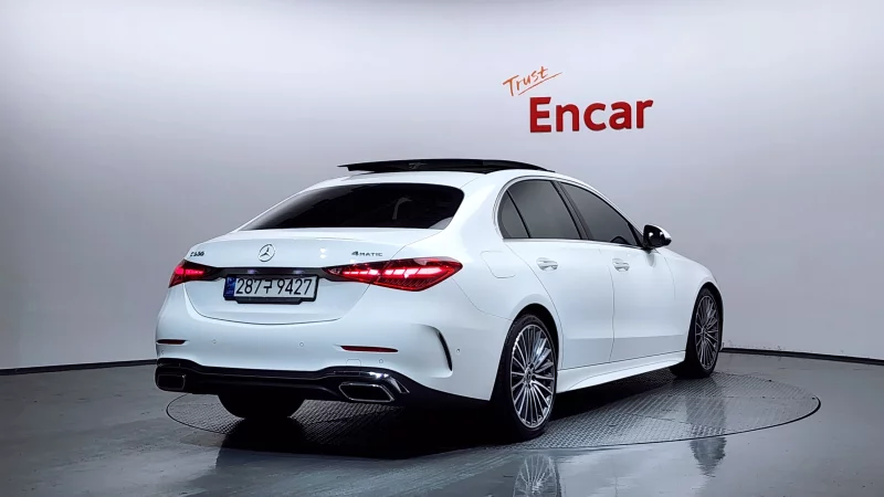 Mercedes-Benz C-Class