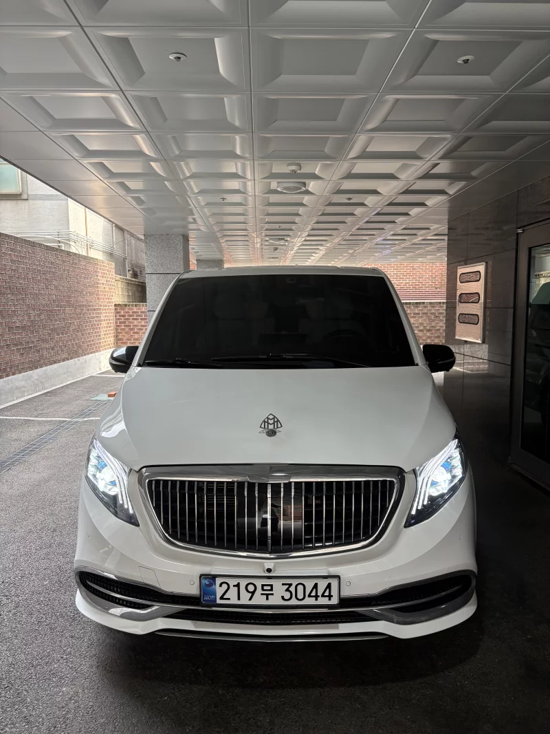 Mercedes-Benz V-Class