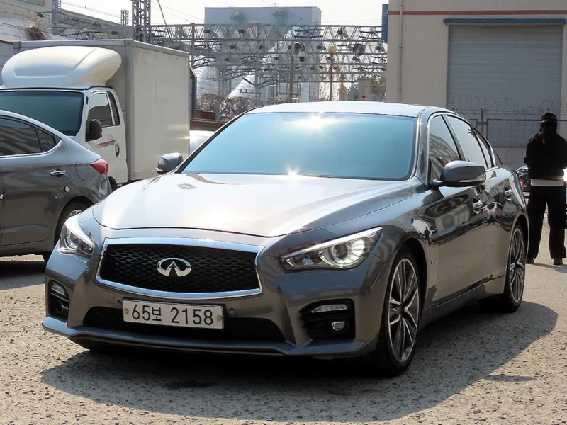 Infiniti Q50