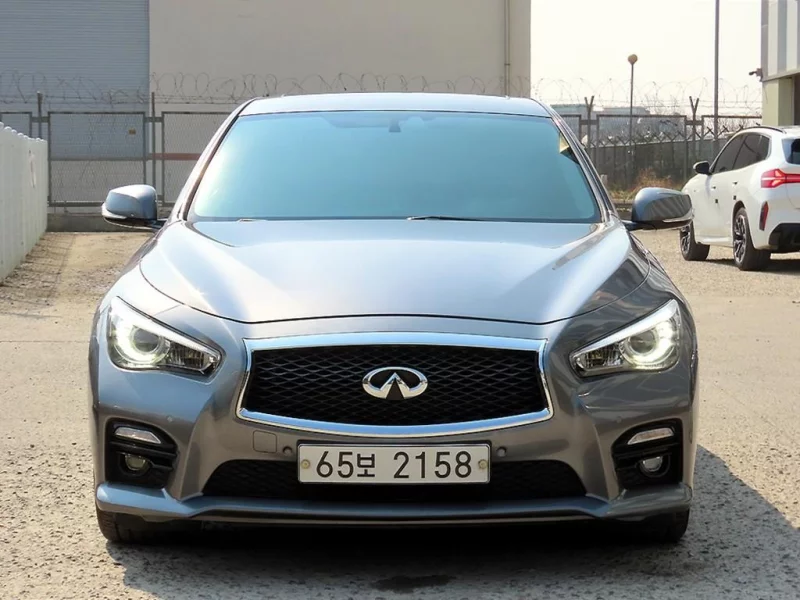 Infiniti Q50