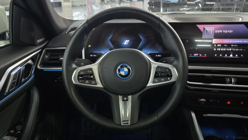 BMW i4