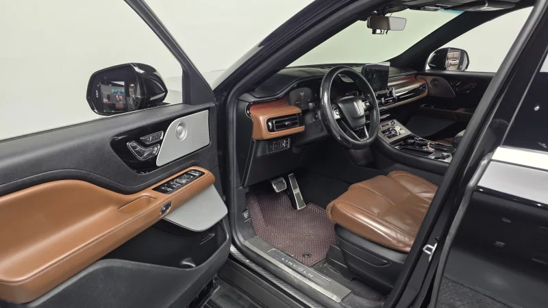 Lincoln Aviator