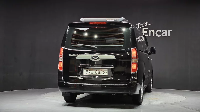 Hyundai Grand Starex