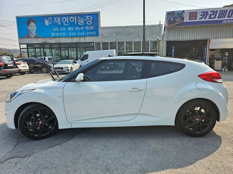 Hyundai Veloster