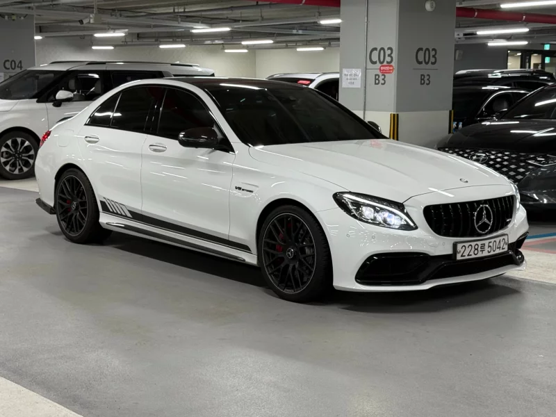 Mercedes-Benz C-Class