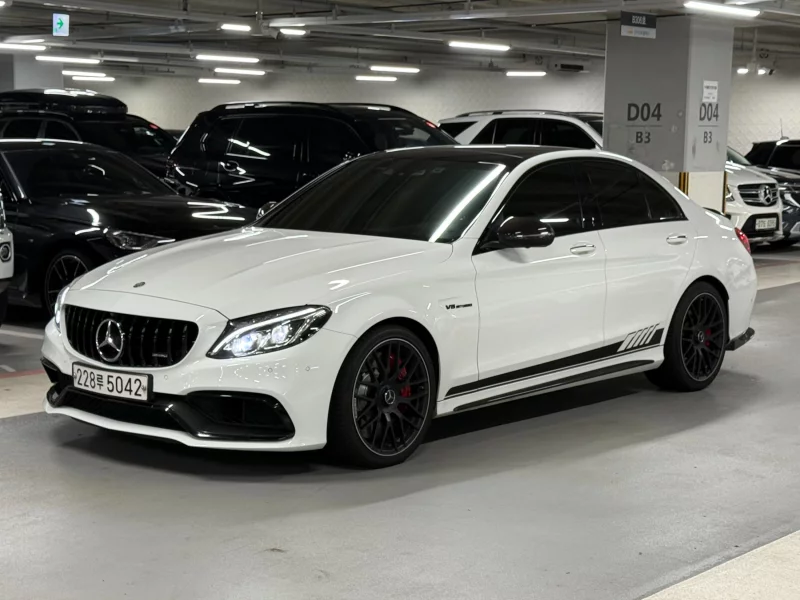 Mercedes-Benz C-Class