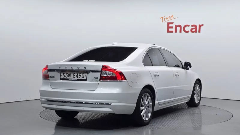 Volvo S80