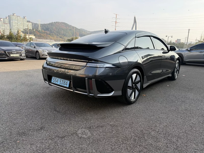 Hyundai Ioniq 6