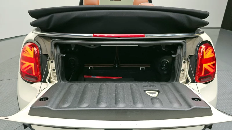 MINI Cooper Convertible