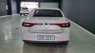 Renault SM6