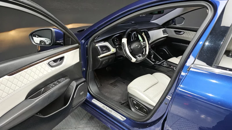 Renault SM6