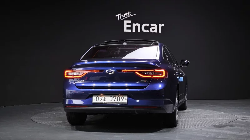 Renault SM6