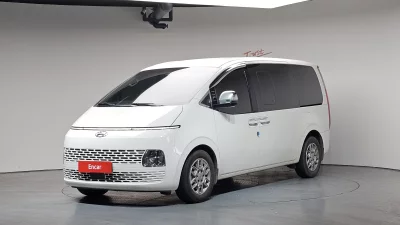 Hyundai Staria