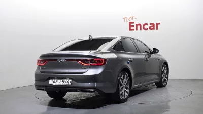 Renault SM6