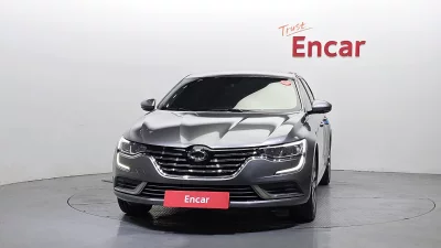Renault SM6
