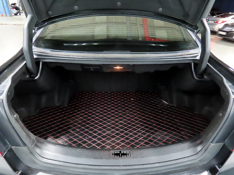 SsangYong Chairman W