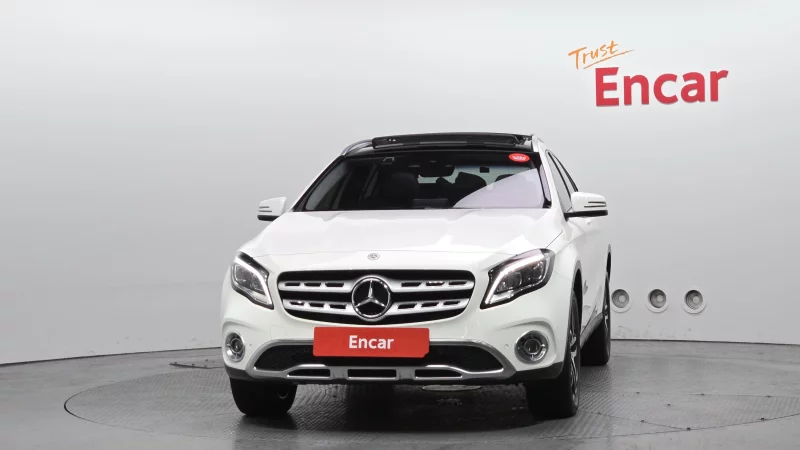 Mercedes-Benz GLA-Class