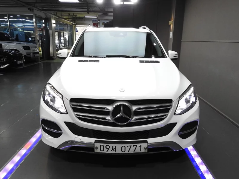 Mercedes-Benz GLE-Class