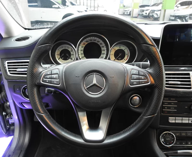 Mercedes-Benz CLS-Class