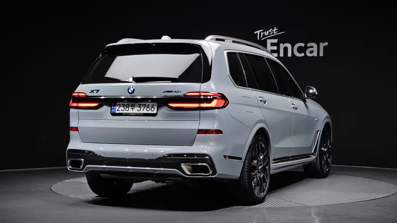 BMW X7