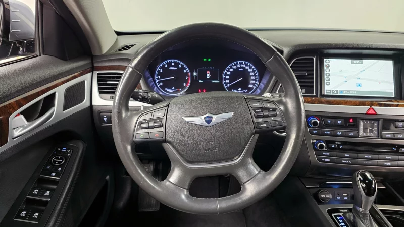 Hyundai Genesis