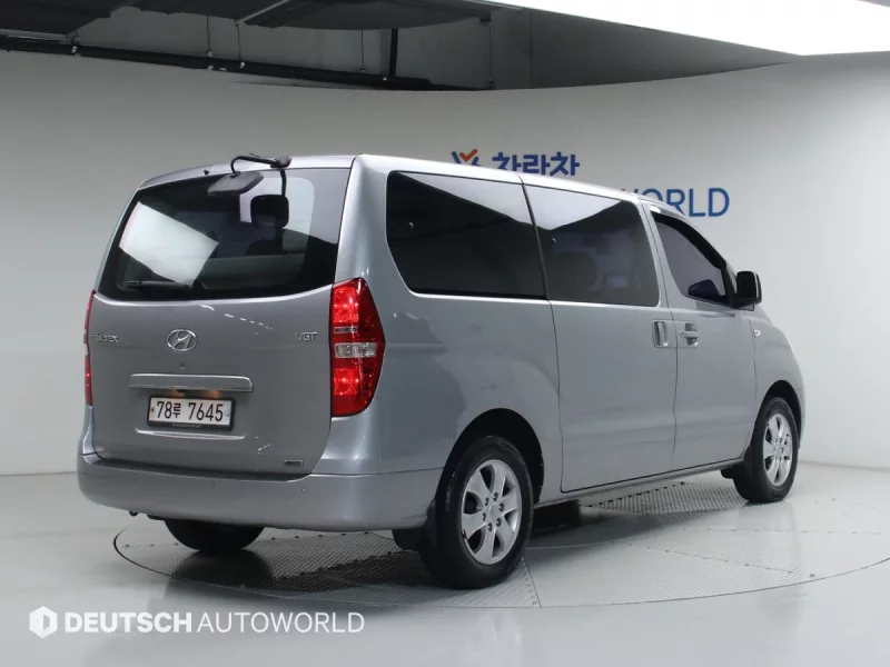 Hyundai Grand Starex