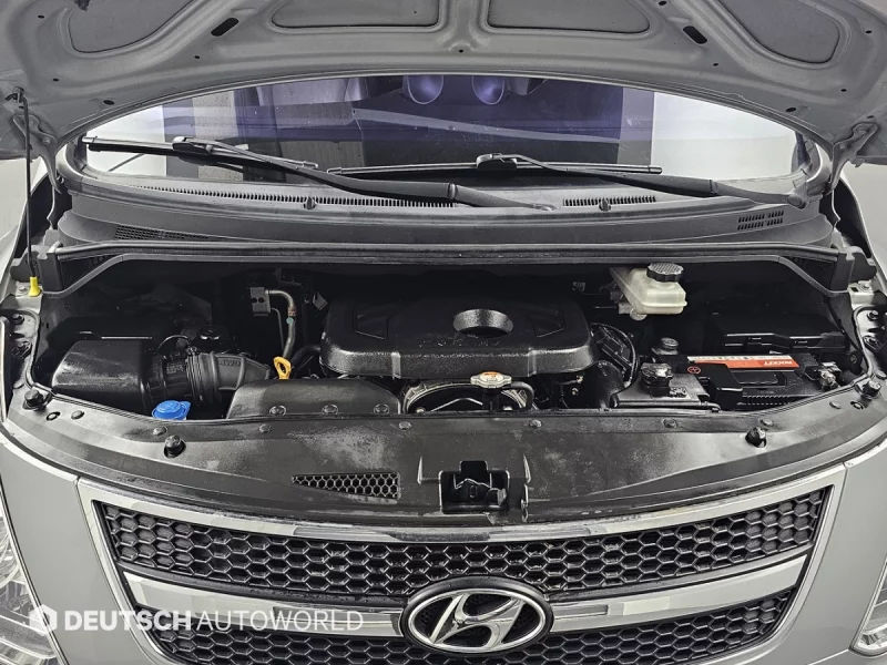 Hyundai Grand Starex