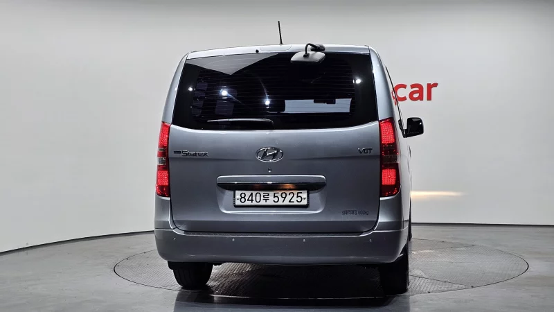 Hyundai Grand Starex