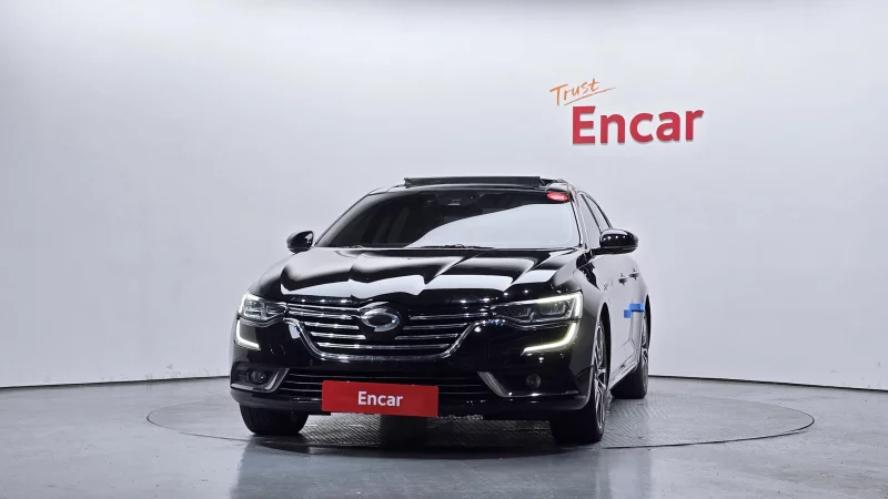 Renault SM6