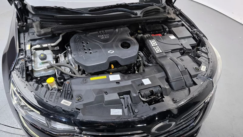 Renault SM6