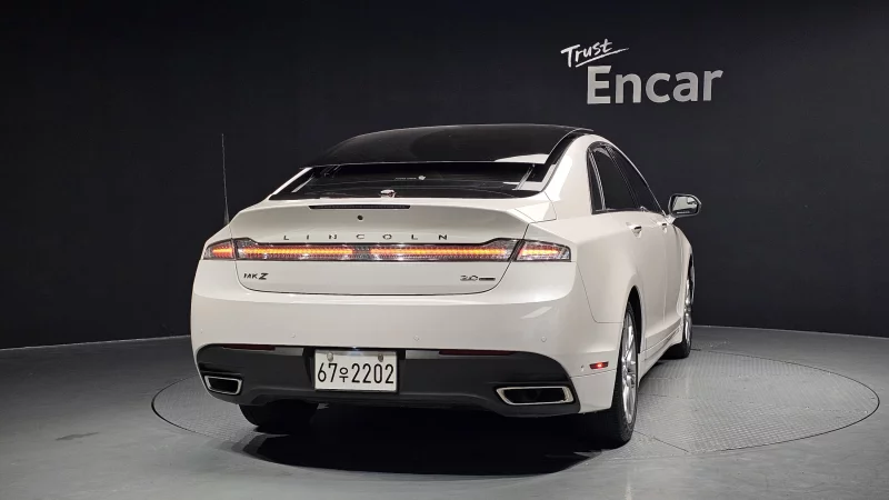 Lincoln MKZ