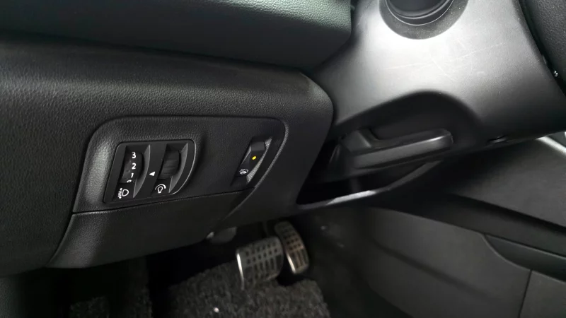 Renault SM6