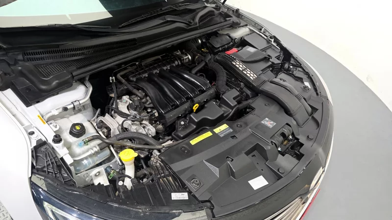 Renault SM6