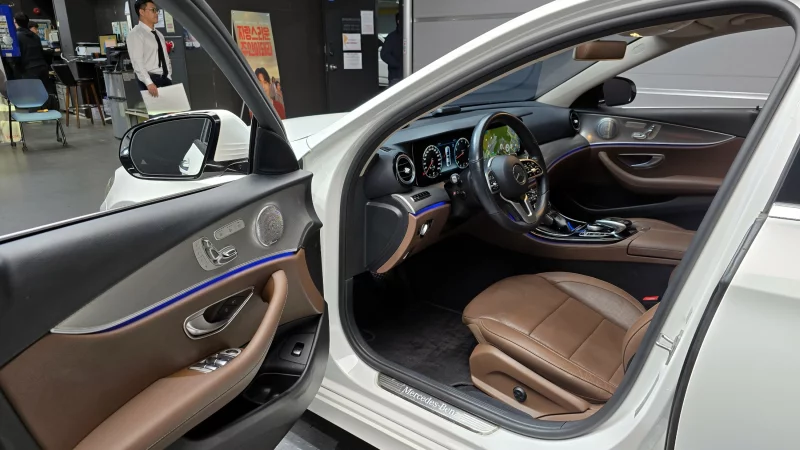 Mercedes-Benz E-Class