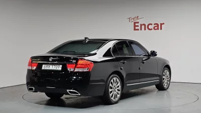 SsangYong Chairman W