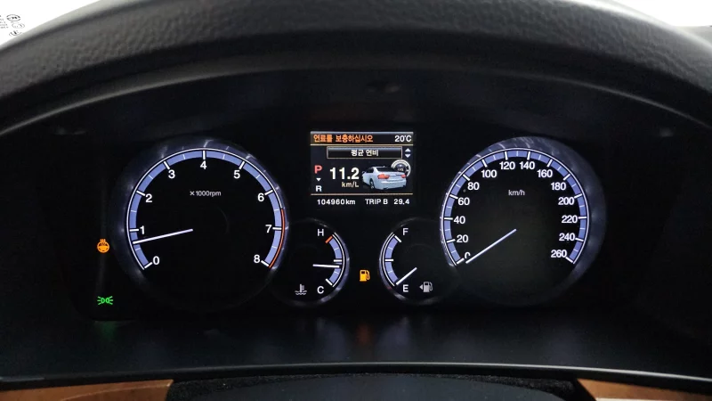 SsangYong Chairman W