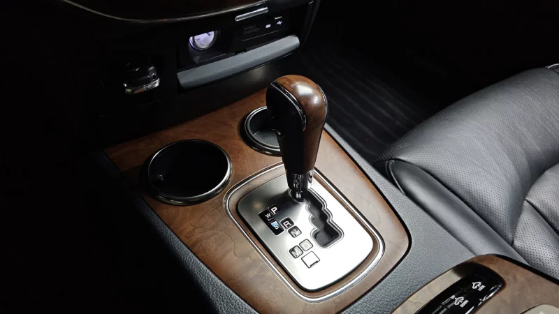 SsangYong Chairman W