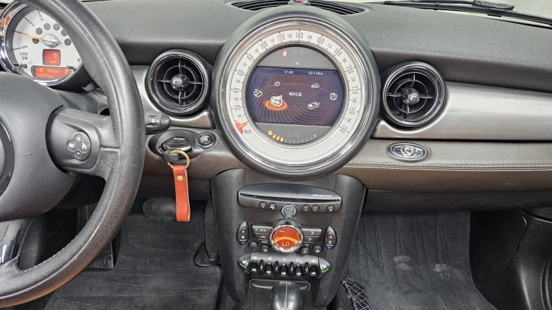 MINI Cooper Convertible