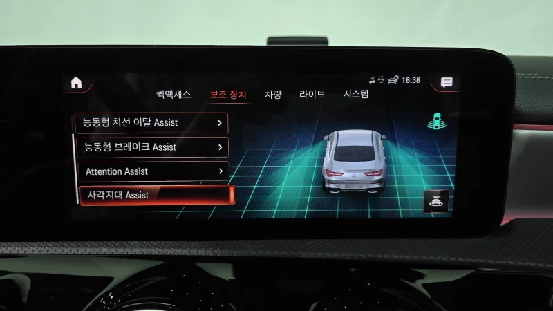 Mercedes-Benz CLA-Class