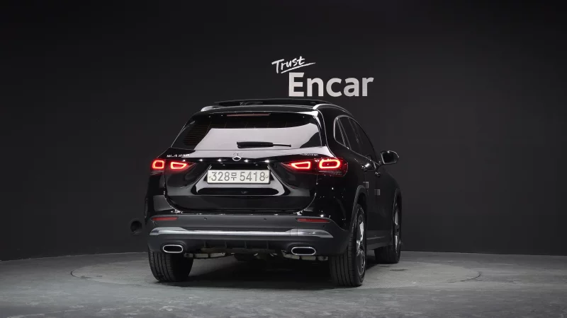 Mercedes-Benz GLA-Class