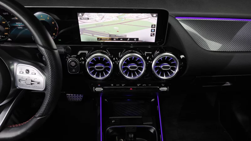 Mercedes-Benz GLA-Class